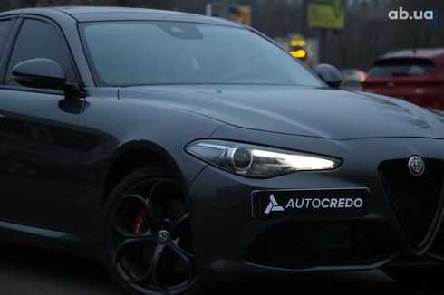 Alfa Romeo Giulia 2017 - фото 2