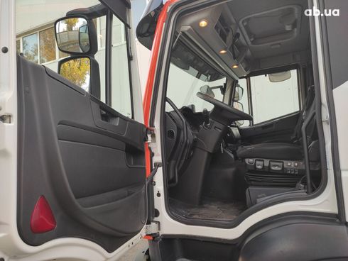 Iveco Stralis 2017 - фото 8