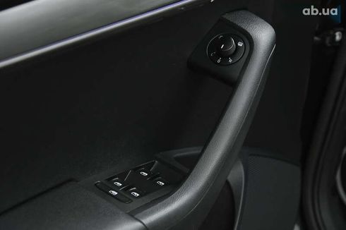 Skoda Octavia 2019 - фото 16
