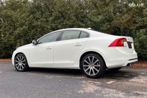 Volvo S60 2017 белый - фото 5