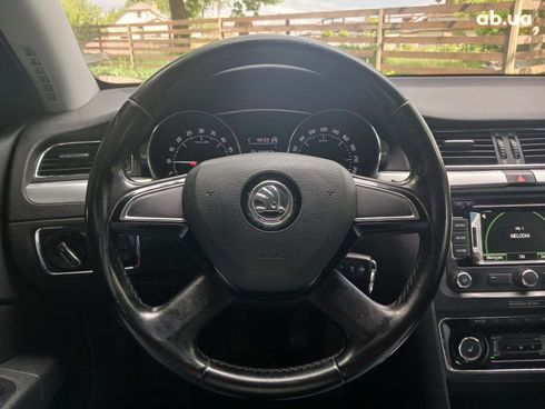 Skoda Superb 2013 серый - фото 11