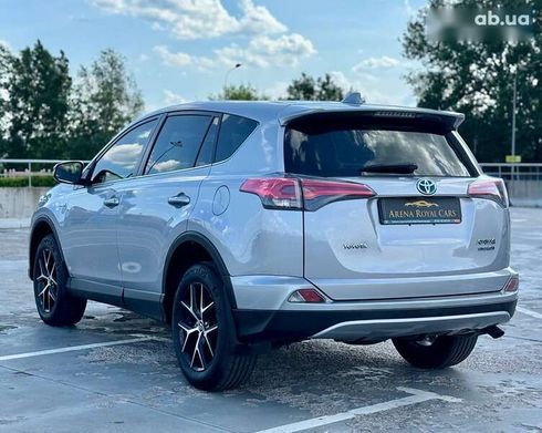 Toyota RAV4 2016 - фото 13