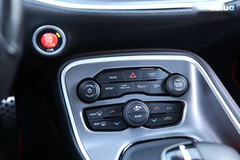 Dodge Challenger 2019 - фото 19