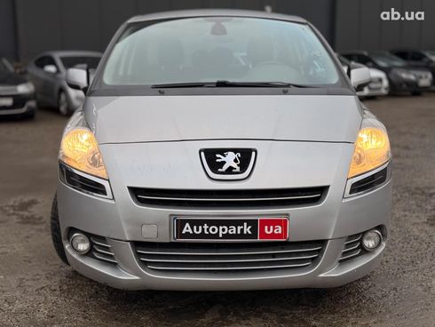 Peugeot 5008 2011 серый - фото 2