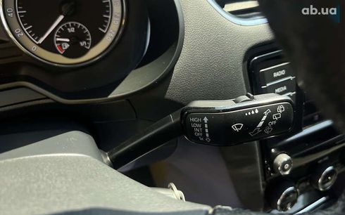 Skoda Octavia 2017 - фото 26