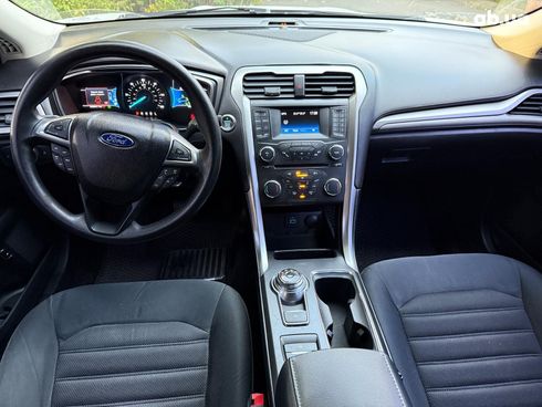 Ford Fusion 2017 белый - фото 18