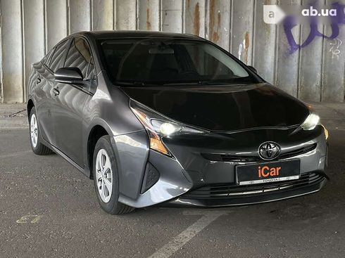 Toyota Prius 2016 - фото 10