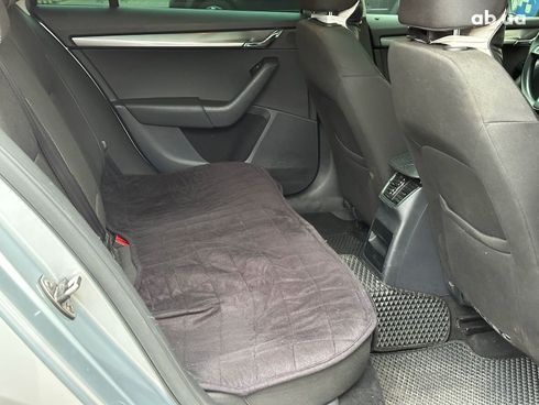 Skoda Octavia 2018 серый - фото 14