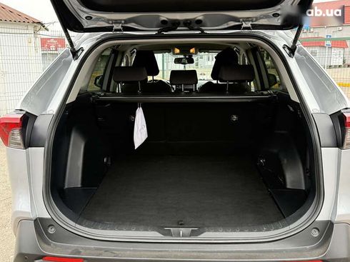 Toyota RAV4 2019 - фото 16
