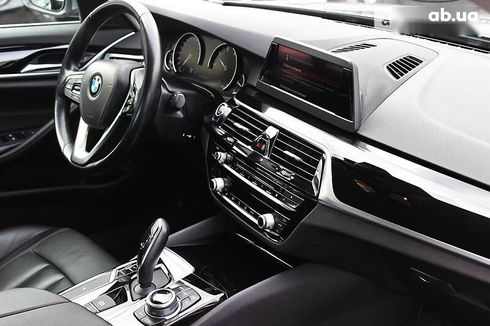 BMW 530 2017 - фото 25