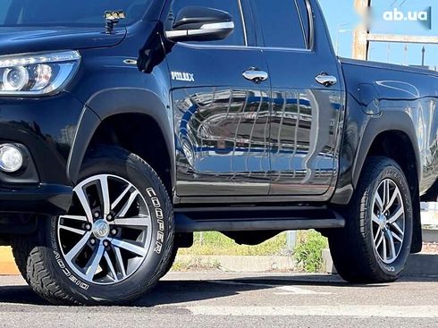 Toyota Hilux 2017 - фото 15