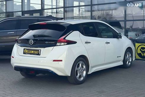 Nissan Leaf 2018 - фото 6
