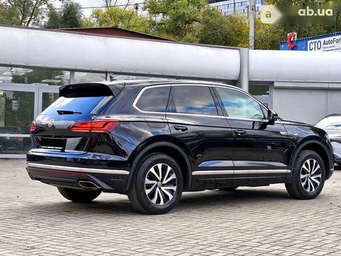 Volkswagen Touareg 2018 - фото 4