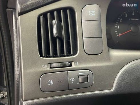 Hyundai Elantra 2010 - фото 17