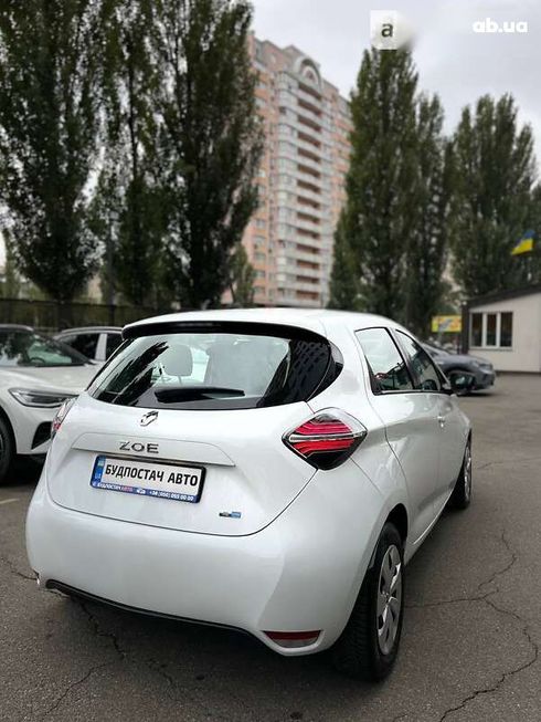 Renault Zoe 2021 - фото 7