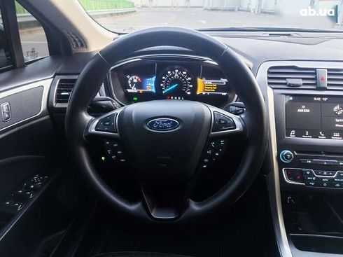 Ford Fusion 2016 - фото 14