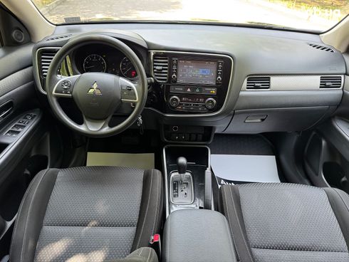 Mitsubishi Outlander 2018 черный - фото 19
