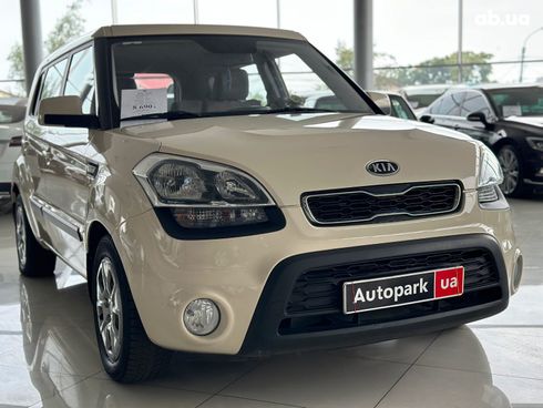 Kia Soul 2011 бежевый - фото 11