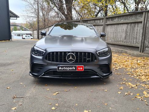 Mercedes-Benz E-Класс 2021 серый - фото 3