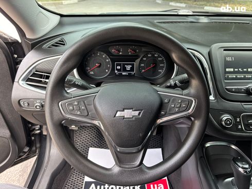Chevrolet Malibu 2018 черный - фото 25