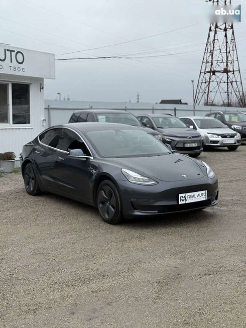 Tesla Model 3 2019 - фото 5