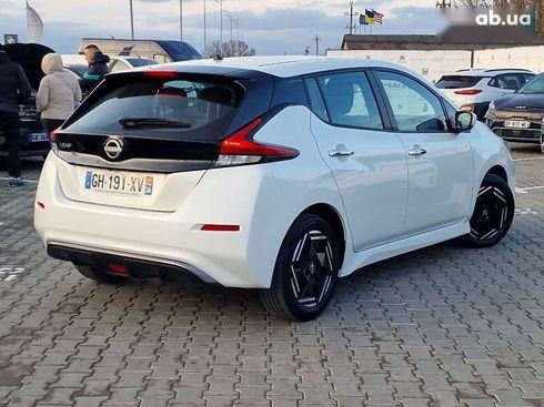 Nissan Leaf 2022 - фото 9