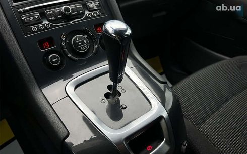 Peugeot 5008 2011 - фото 14