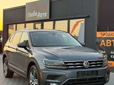 Продажа б/у Volkswagen Tiguan 2017 года - купить на Автобазаре