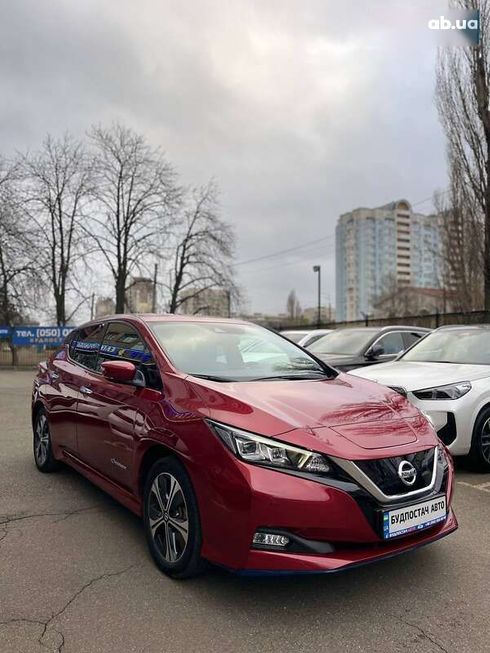 Nissan Leaf 2019 - фото 4