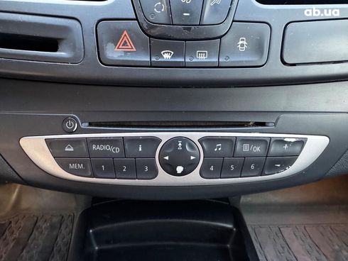 Renault Laguna 2011 бежевый - фото 18
