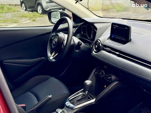 Toyota Yaris 2019 - фото 2