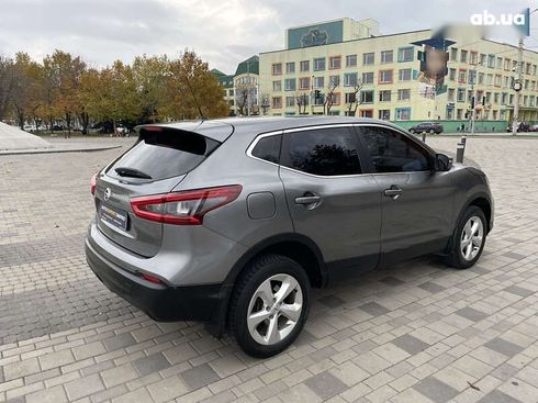 Nissan Qashqai 2019 - фото 12