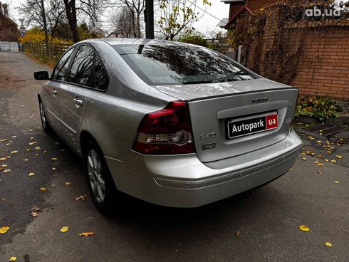 Volvo S40 2005 серый - фото 8