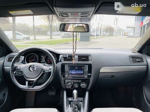 Volkswagen Jetta 2015 - фото 10
