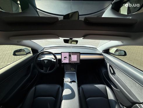 Tesla Model 3 2021 белый - фото 18