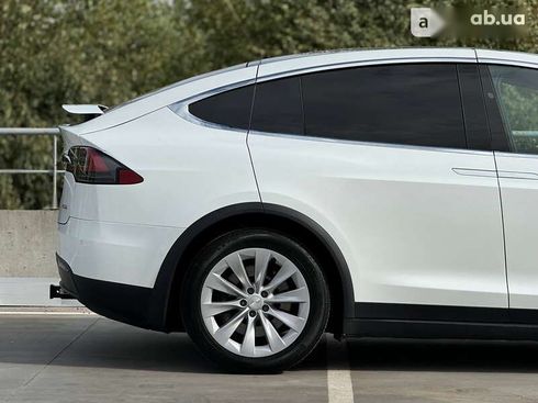 Tesla Model X 2017 - фото 16