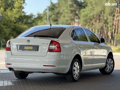 Skoda Octavia 2012 - фото 11