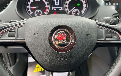 Skoda Octavia 2018 - фото 12