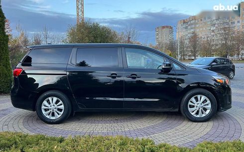 Kia Sedona 2016 - фото 8