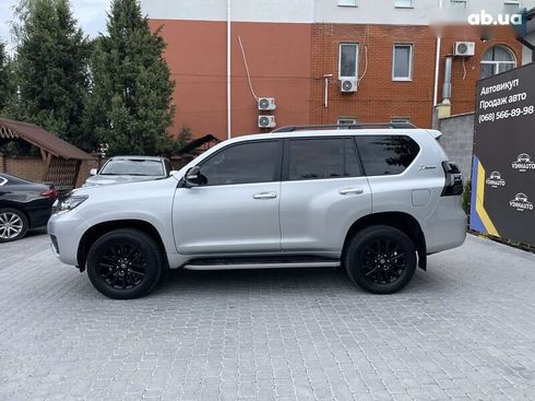 Toyota Land Cruiser Prado 2021 - фото 18