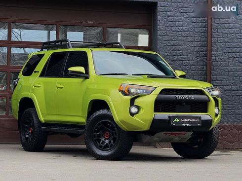 Toyota 4Runner 2021 - фото 6
