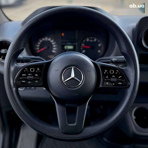 Mercedes-Benz Sprinter 2020 - фото 28
