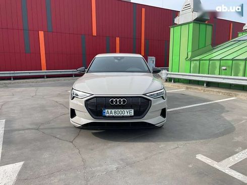 Audi E-Tron 2021 - фото 2