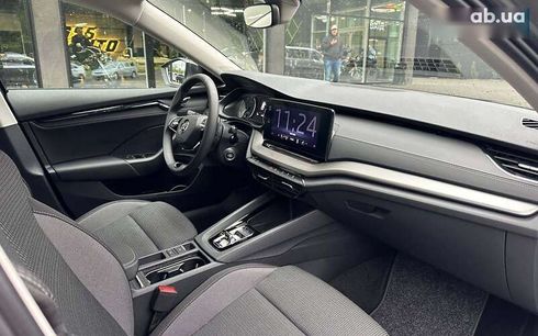 Skoda Octavia 2023 - фото 15