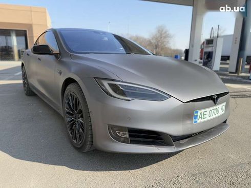 Tesla Model S 2016 - фото 18