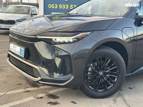 Toyota bZ 2022 - фото 11