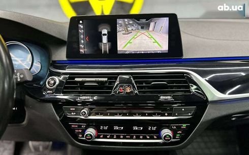 BMW 5 серия 2018 - фото 17