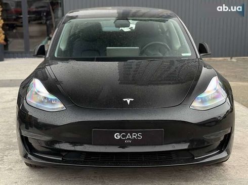 Tesla Model 3 2021 - фото 2