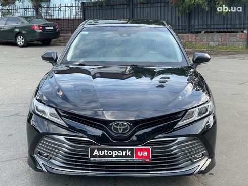 Toyota Camry 2017 черный - фото 4
