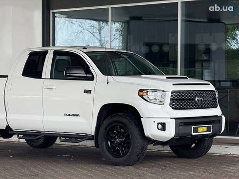 Toyota Tundra 2018 - фото 12